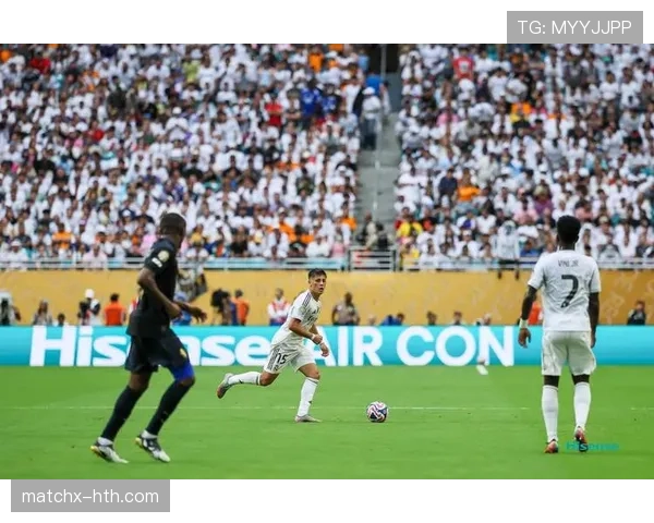 巴尔韦德全能中场表现稳健，攻防贡献持续提升