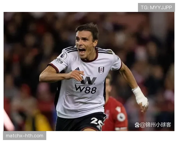 帕利尼亚对阵利物浦高节奏冲击的拦截表现分析 帕利尼亚对阵利物浦高节奏冲击的拦截表现分析