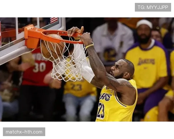 勒布朗挡拆拉开空间提升得分效率明显领先队友