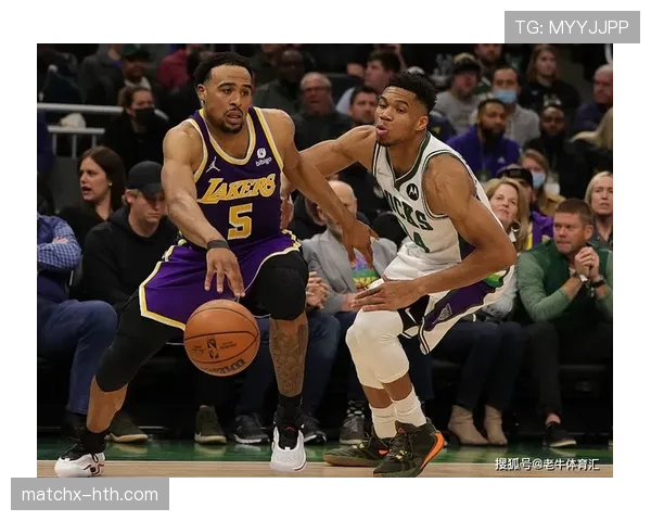 扎克拉文又双叒叕穿限量球鞋上街了，这月第几双了？